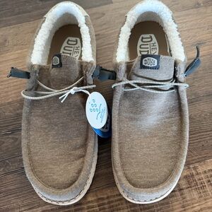 Hey Dude Men's Wally Warmth Knit Beige/White Slip-On Loafers